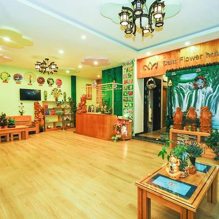 Dalat Flowery Hotel & Coffee Buitenkant foto