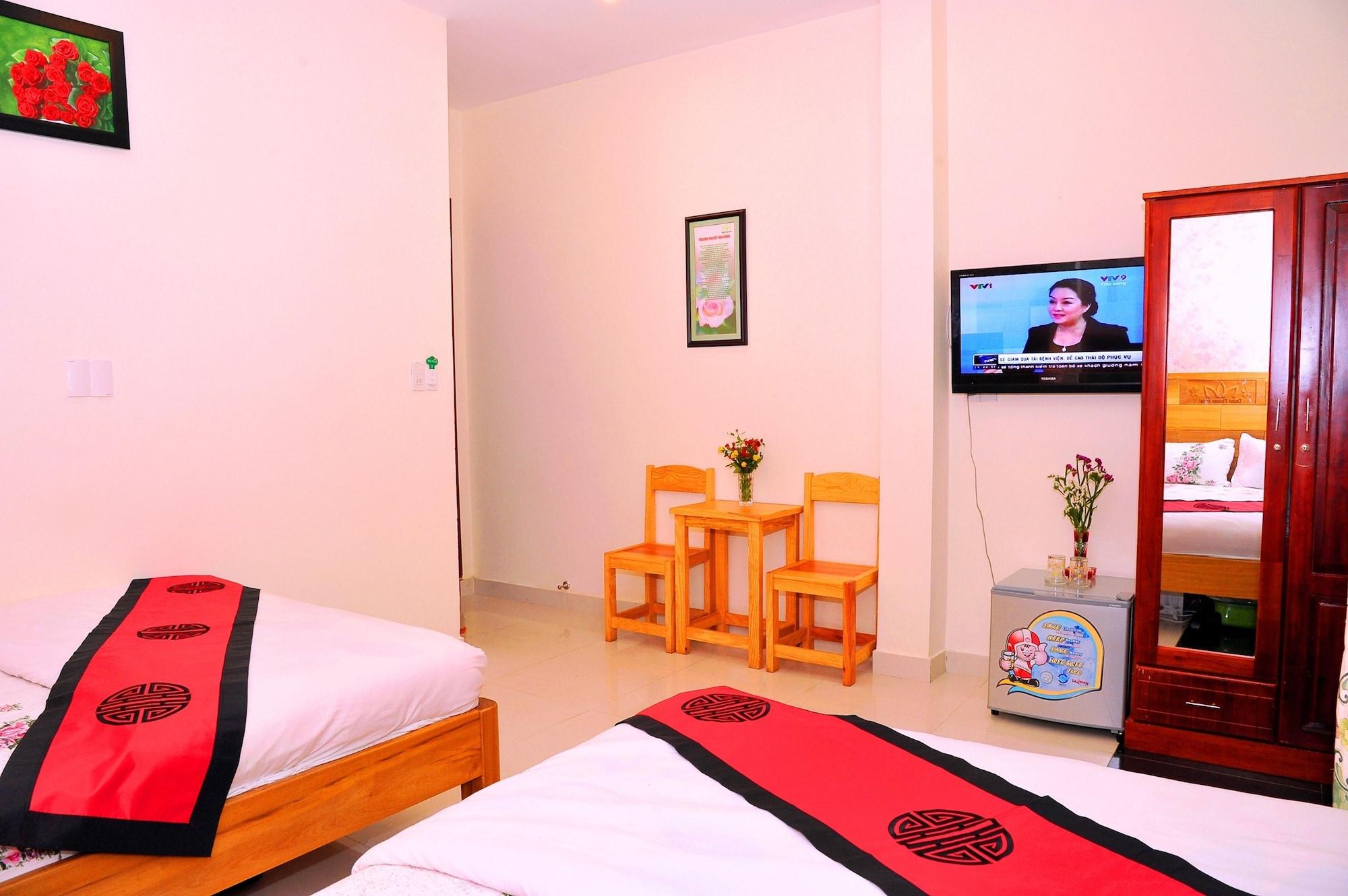Dalat Flowery Hotel & Coffee Buitenkant foto
