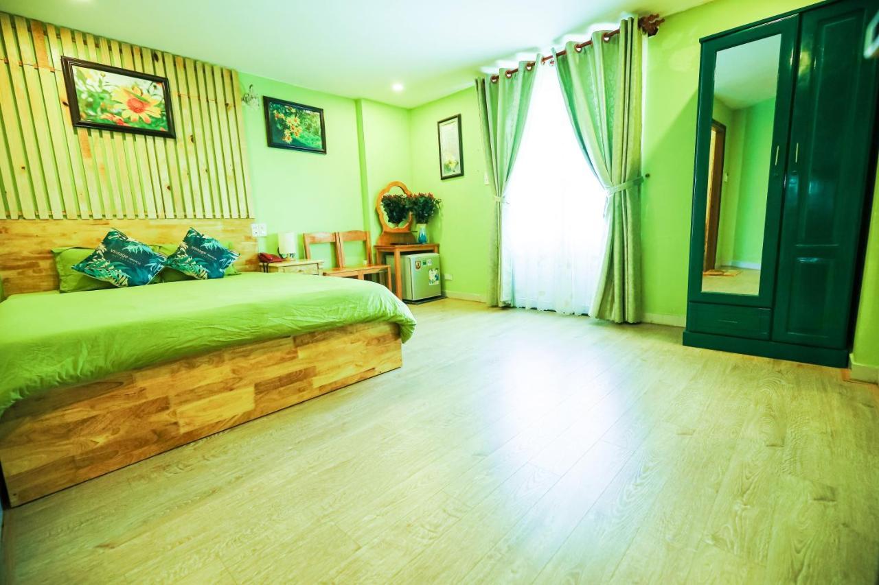 Dalat Flowery Hotel & Coffee Buitenkant foto