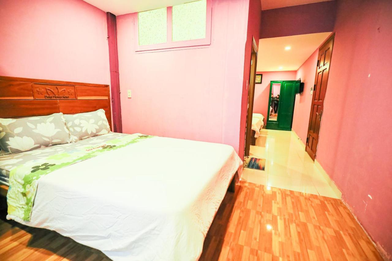 Dalat Flowery Hotel & Coffee Buitenkant foto
