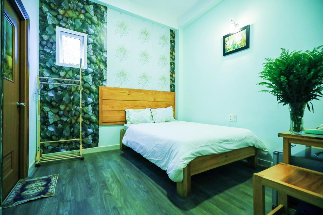Dalat Flowery Hotel & Coffee Buitenkant foto