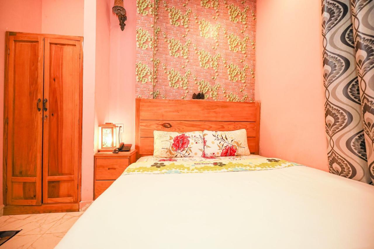Dalat Flowery Hotel & Coffee Buitenkant foto